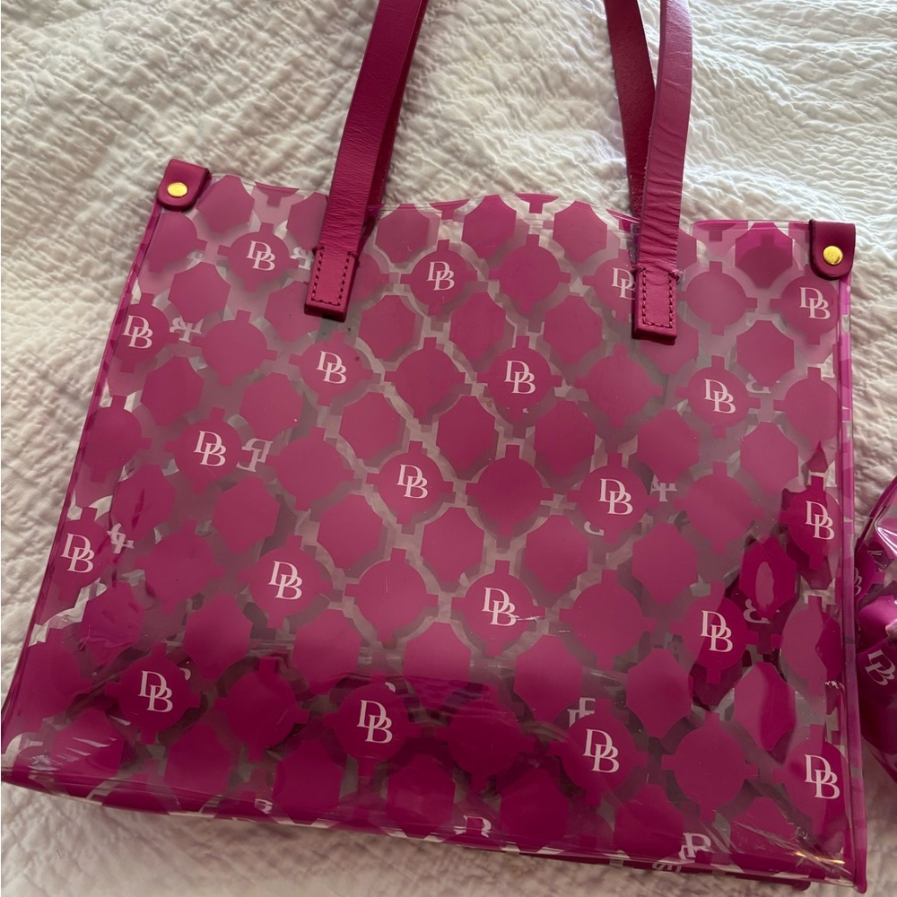 Dooney and Bourke, Plastic, Logo Set - Picture 2 of 11